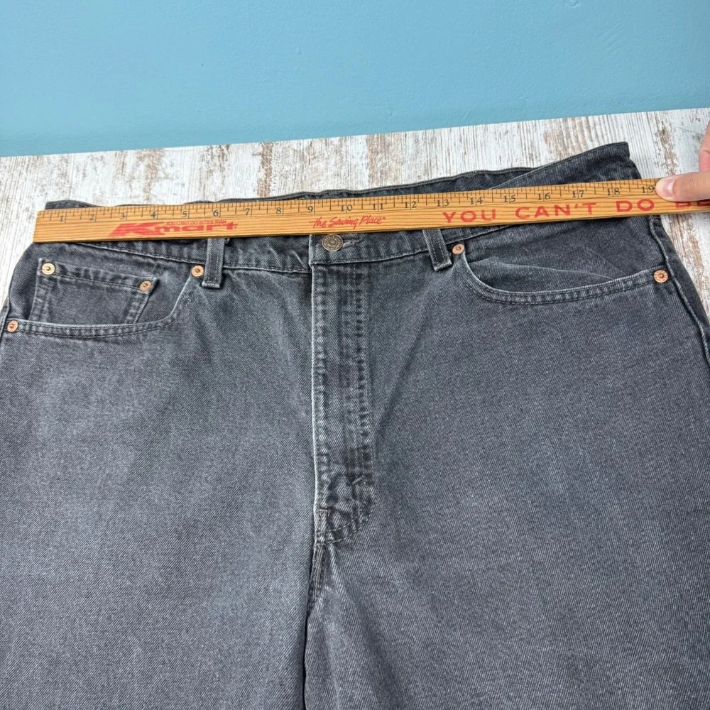 Vintage Levis 550 Relaxed Fit Black Jeans Mens 40x32 Made in USA 90s Denim
